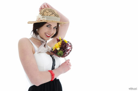 pin-up girl Andrea