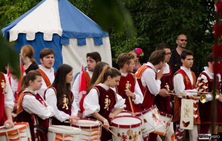 příchod historického průvodu a slavnostní ceremonie (15:30-16:00), Pivovarské zahrady | Český Krumlov, Slavnosti pětilisté růže 2014