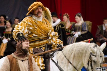 rytířský turnaj dělení růží (16:00-17:00), Pivovarské zahrady | Český Krumlov, Slavnosti pětilisté růže 2014