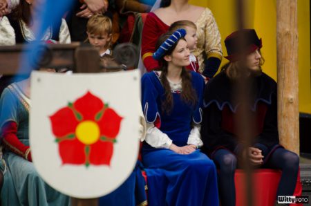 rytířský turnaj dělení růží (16:00-17:00), Pivovarské zahrady | Český Krumlov, Slavnosti pětilisté růže 2014