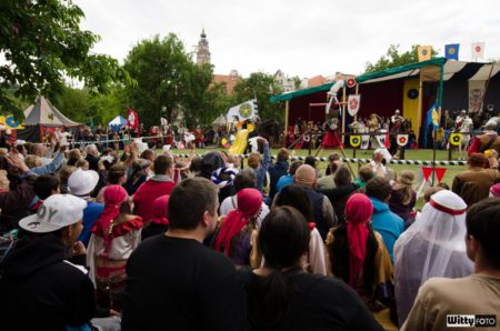 rytířský turnaj dělení růží (16:00-17:00), Pivovarské zahrady | Český Krumlov, Slavnosti pětilisté růže 2014