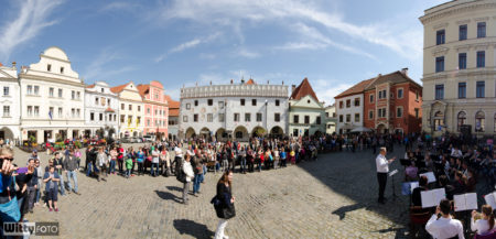 Dechový orchestr ZUŠ na náměstí Svornosti | Český Krumlov