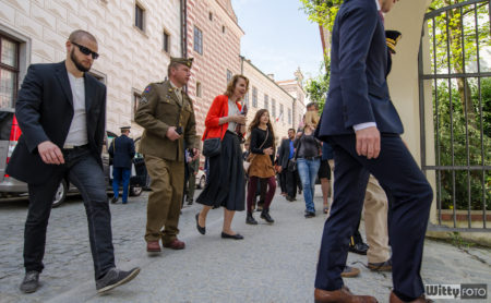 přemístění ulicí Horní z Náměstí Svornosti k Jezuitské zahradě | Český Krumlov